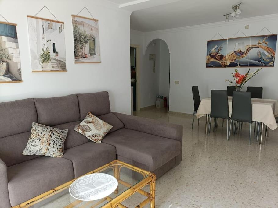Piso Amplio Y Centrico * Marbella